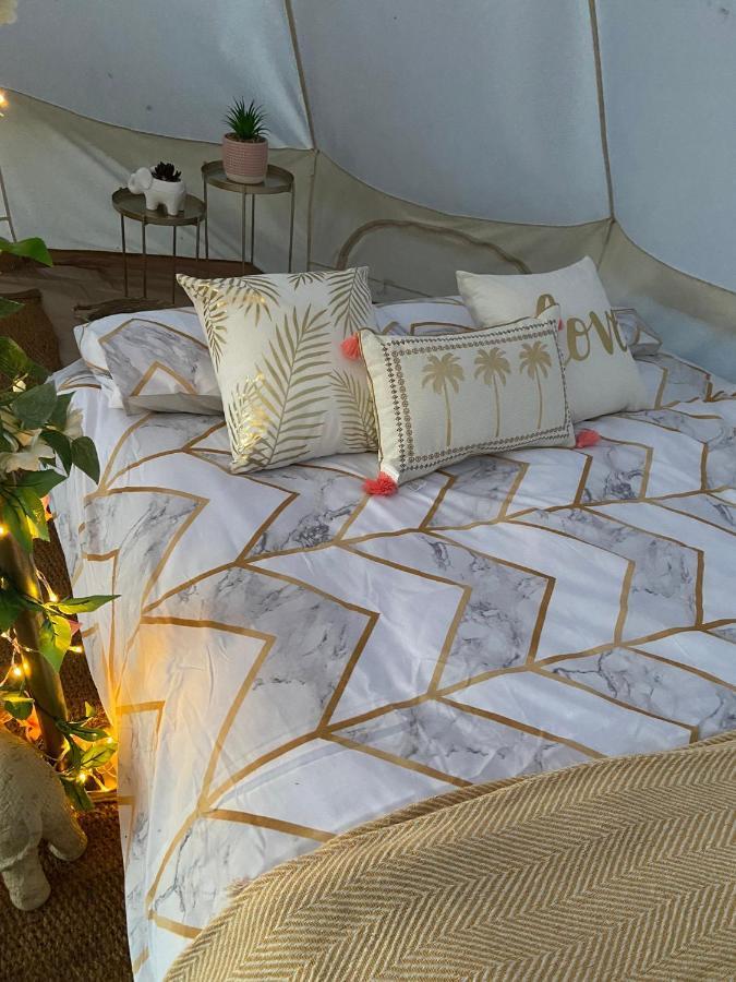 Country Bumpkins Luxury Glamping Hotel Wellingore Buitenkant foto
