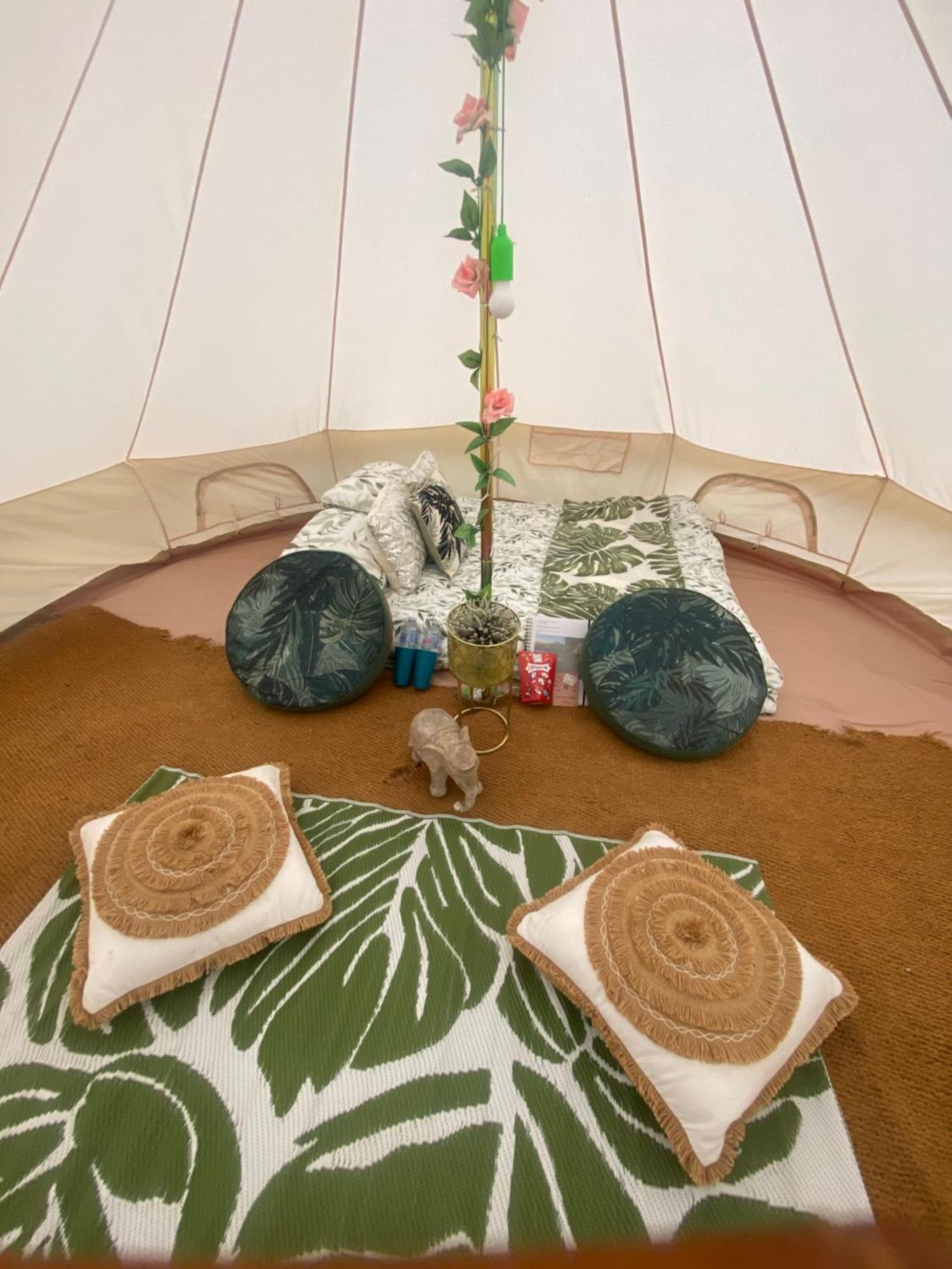 Country Bumpkins Luxury Glamping Hotel Wellingore Buitenkant foto